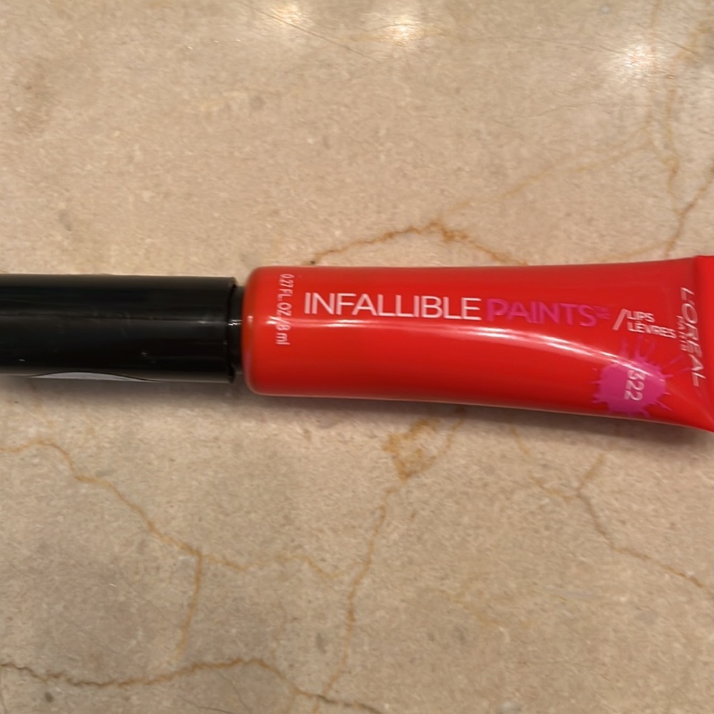 Infallible paints lip color